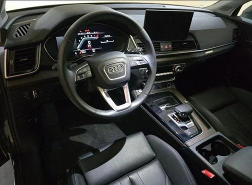 Daytona Gray Pearl Effect 2024 Audi Q5 45 S line Premium Plus