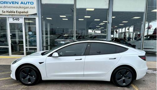 2022 Tesla Model 3 Standard Range
