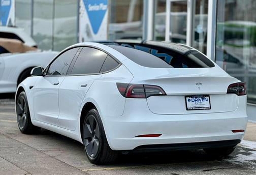 2022 Tesla Model 3 Standard Range