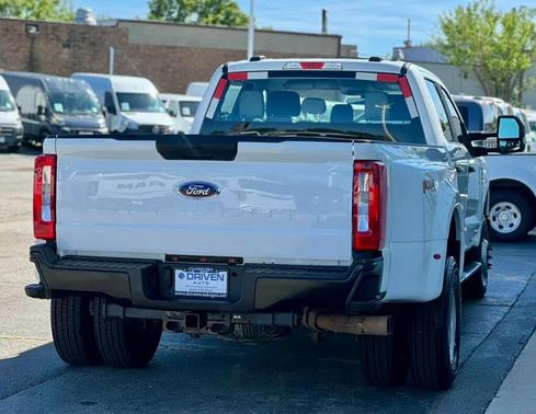 Oxford White 2024 Ford F-350 SUPER DUTY