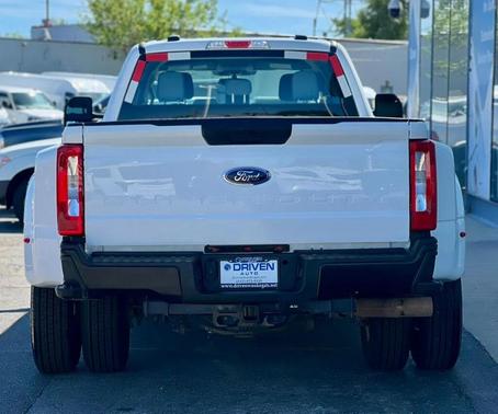 Oxford White 2024 Ford F-350 SUPER DUTY