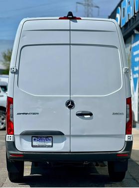 Arctic White 2022 Mercedes-Benz Sprinter 2500 Standard Roof