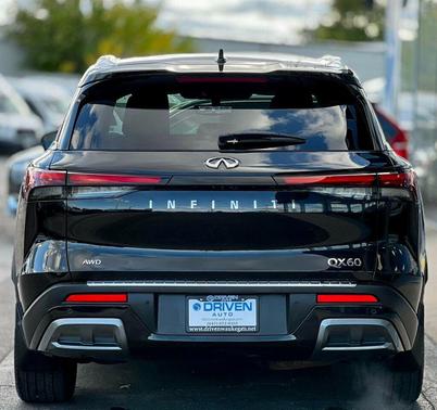 2022 INFINITI QX60 Luxe