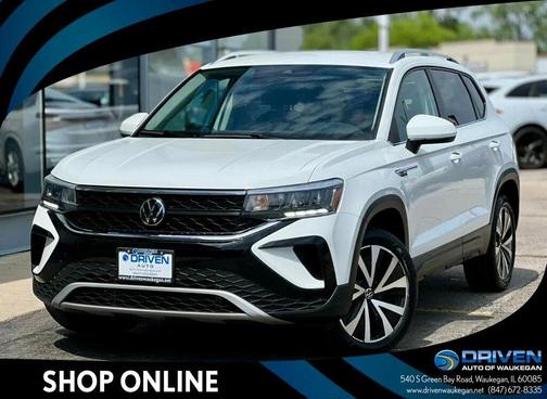 Pure White 2024 Volkswagen Taos SE FWD