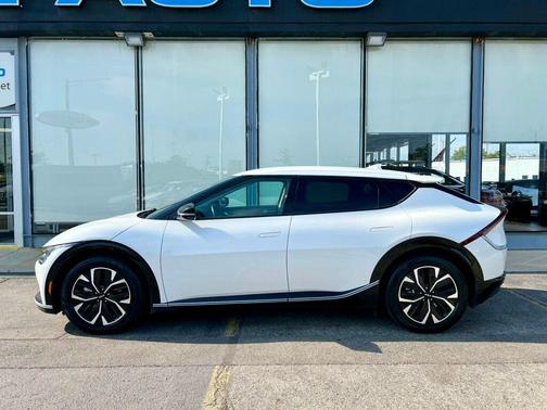 2022 Kia EV6 Wind RWD
