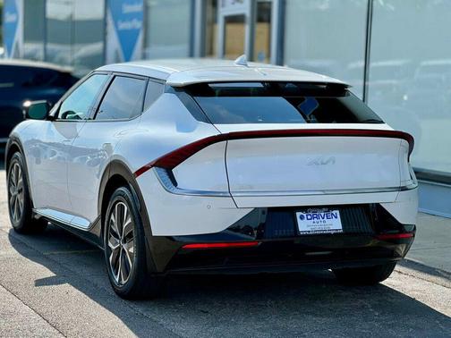 2022 Kia EV6 Wind RWD