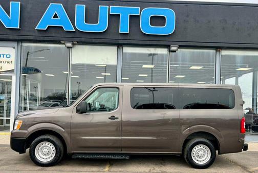 2017 Nissan NV Passenger NV3500 HD V6 S