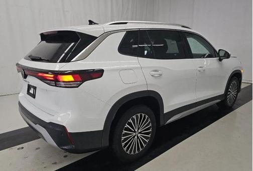 Pure White 2025 Volkswagen Tiguan 2.0T S