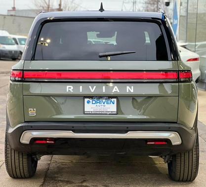 2023 Rivian R1S Launch Edition AWD