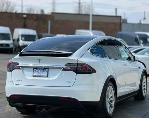 2018 Tesla Model X 75D AWD