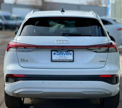 2022 Audi e-tron Premium