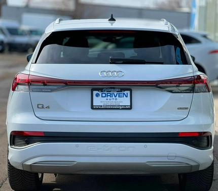 2022 Audi e-tron Premium