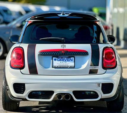 2017 MINI Hardtop Cooper