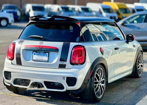 2017 MINI Hardtop Cooper