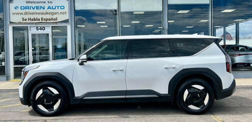 Snow White Pearl 2024 Kia EV9 LIGHT
