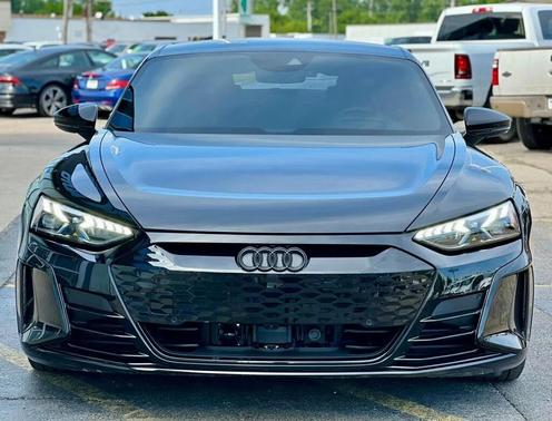 Mythos Black Metallic 2024 Audi RS e-tron GT quattro