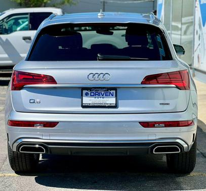 Florett Silver Metallic 2022 Audi Q5 45 S line Premium