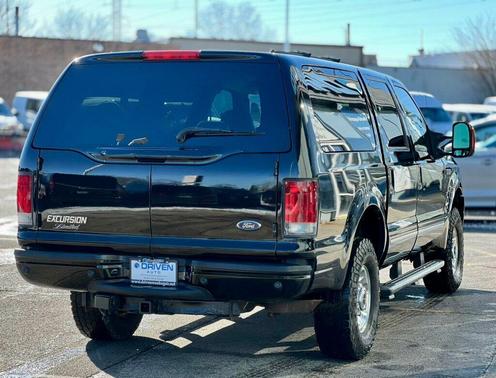 2005 Ford Excursion 137' WB 6.8L Limited 4WD