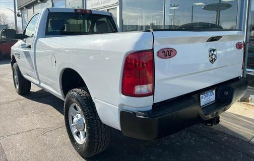 2016 RAM 3500 4WD Reg Cab 140.5' Tradesman