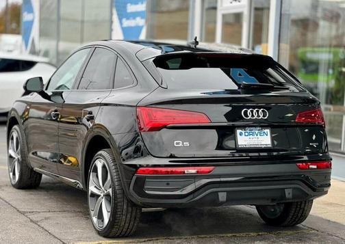 2023 Audi Q5 45 S line Premium Plus