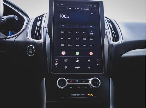 2021 Ford Edge SE