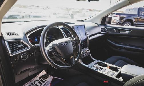 2021 Ford Edge SE