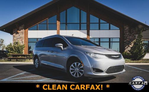 2018 Chrysler Pacifica Touring-L