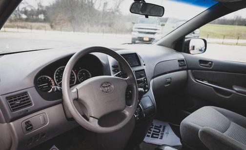2006 Toyota Sienna CE