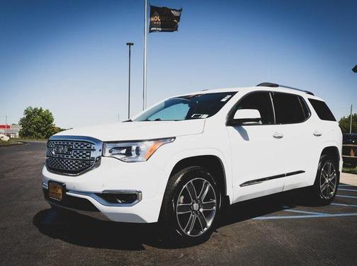 2019 GMC Acadia Denali
