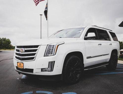 2017 Cadillac Escalade Luxury