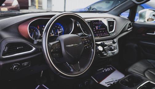 Billet Silver Metallic Clearcoat 2020 Chrysler Pacifica Limited