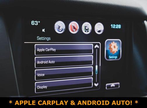 Quicksilver Metallic 2017 GMC Yukon Denali