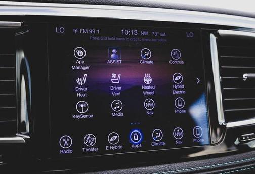 2017 Chrysler Pacifica Hybrid Platinum