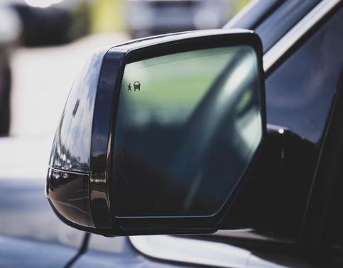Dark Sky Metallic 2020 GMC Yukon XL Denali