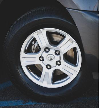 Magnetic Gray Metallic 2017 Toyota Sequoia SR5