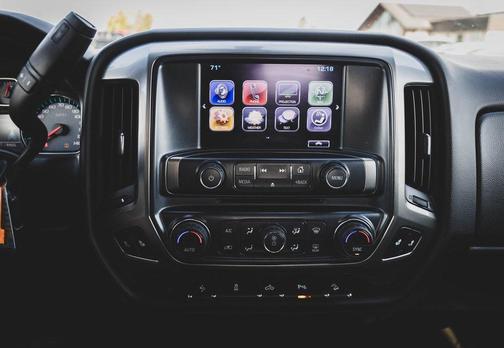 2018 Chevrolet Silverado 1500 2LT