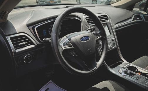 Magnetic Metallic 2020 Ford Fusion SE