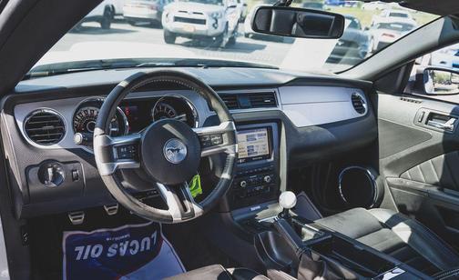 Performance White 2013 Ford Mustang GT Premium
