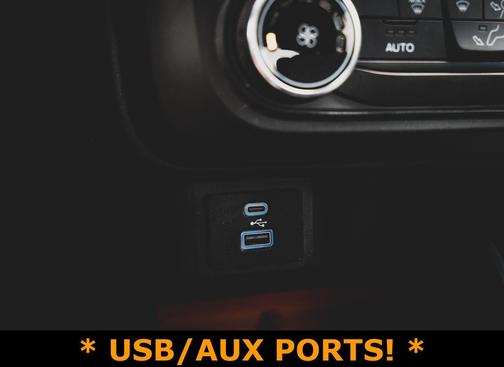 Oxford White 2023 Ford Maverick XLT