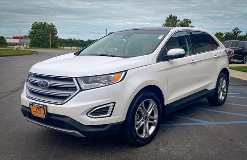 White Platinum Clearcoat Metallic 2017 Ford Edge Titanium