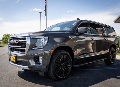2021 GMC Yukon XL SLT