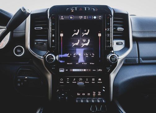 2022 RAM 3500 Laramie Crew Cab 4x4 8' Box