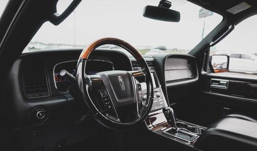 2017 Lincoln Navigator Select