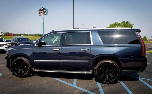 2017 Cadillac Escalade ESV Luxury