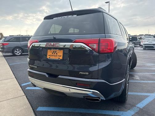 2019 GMC Acadia Denali