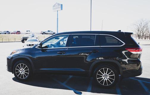2018 Toyota Highlander SE