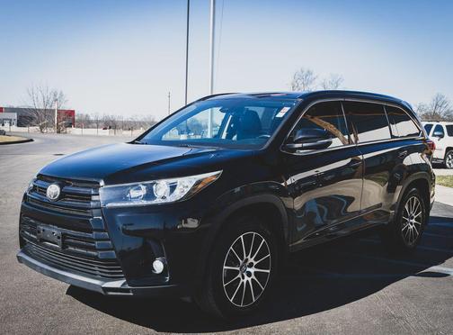 2018 Toyota Highlander SE