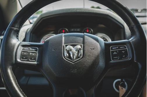 Granite Crystal Metallic Clear 2017 RAM 1500 Big Horn