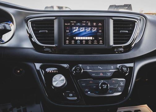 2020 Chrysler Pacifica Touring