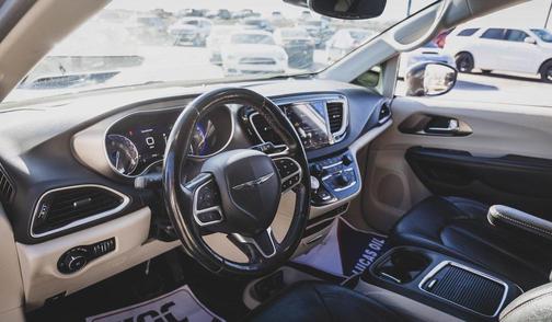2020 Chrysler Pacifica Touring-L Plus